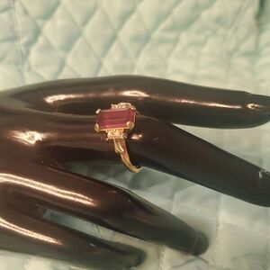 Elegant Pink and Gold Ring
